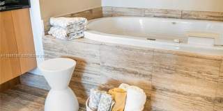 16001 Collins Ave appt 3002  (A11986780) Gallery 41