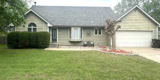 4 bedroom, 2 1/2 bath Gallery 1