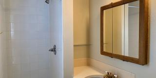 Elegant and Spacious Home! Gallery 17