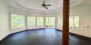 3695 Sqft. Redondo home near Puget Sound! Gallery 37