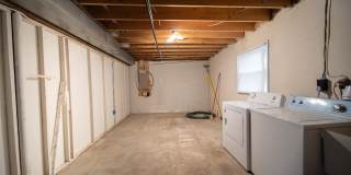 11209 CAROLINE Avenue Gallery 35