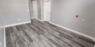 700-8 N MARSHALL Street Gallery 4