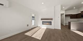 50% OFF!!! Modern 3 Bed/2 Bath Single-Level Home with Open Living - Redmond Gallery 8