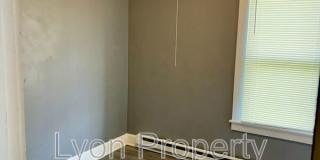 106 Winsor St Gallery 12