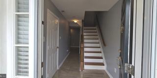 45560 LAKEMONT Square Gallery 5