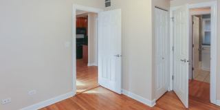 628 W. Roscoe Apt. Gallery 18