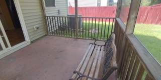 Room in 4 Bedroom Home at Genlee Dr Gallery 14