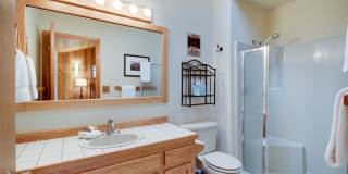 3 Bedroom 2 Bath Fully Furnished - Sunriver Oregon Gallery 19