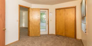 521 Henderson Crossing Gallery 10