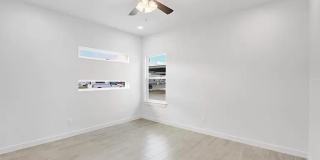 1302 W Platinum Drive Gallery 7