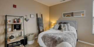 Three Bedroom with Garage near Grandview Gallery 8