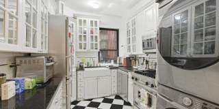 31 TIEMANN Place Gallery 6
