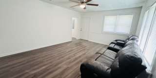 2127 N 71st Avenue (4 Bed/2 Bath) Gallery 9