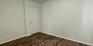1733 1/2 E. 63rd St. Gallery 27