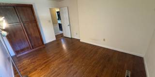 317 W SEMINARY Avenue Gallery 21