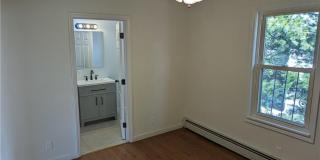 61 Utton Avenue Gallery 14