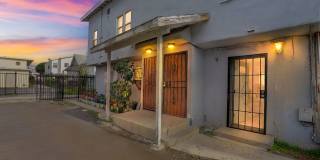 Charming 3BR Duplex in Los Angeles Gallery 1
