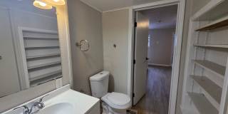 4 Bedroom, 2 Bathroom House in the South Side! Gallery 6