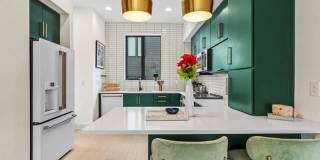 815 E 36th Street Gallery 10