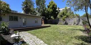 744 Oak Street Gallery 1