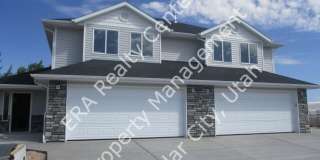 **Move-In Discount!** 3 Bed - 2.5 Bath Twin Home -Gemini Meadows Gallery 1