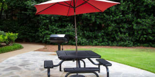 Walton Grove Gallery 18