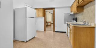 185 Ford Avenue Gallery 12