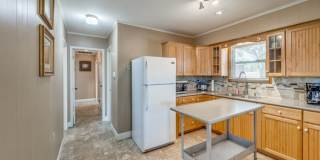 1660 McIver Road Gallery 15