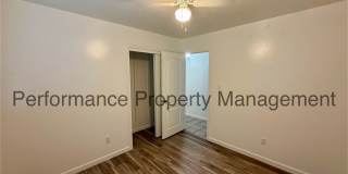 Stunning 5 Bed/2 Bath NW Bakersfield Home Gallery 14