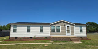 Now available for rent in the desirable Stedman area! Gallery 1