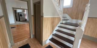 Large House Midtown Gallery 10