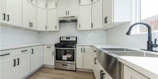 Newer Build Stylish ADU with All Appliances Included Gallery 1