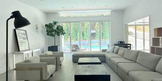 1801 Roscomare Road Gallery 7