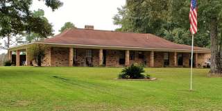 878 West Hawthorne Road Gallery 1