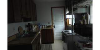 2-Story House, 4Bed/2Bath with Lots of Room, Washer/Dryer. Pet Friendly & Large Yard Gallery 4