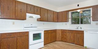 Spacious 4-Bedroom Ranch-Style Home in Windsor! Gallery 5