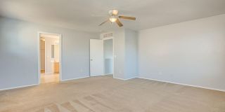 Large 5 Bedroom home in South Phoenix with Private Pool Gallery 17