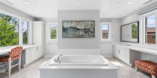 102 Orchid Gallery 16