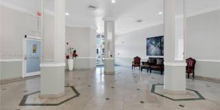 1351 NE Miami Gardens Dr Gallery 3