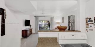 123 Southwest 17th Road Gallery 6
