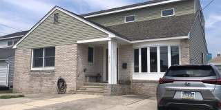 217 N Dudley Ave Gallery 1
