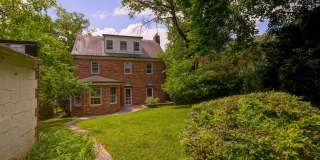 Charming & Spacious Colonial in N Cleveland Park w/Park-Like Rear Garden & Detached Garage Gallery 12