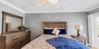 Golf Lover 4 Bed + Den and 3 Bath Pool Home in Lely Golf Estates Gallery 24