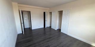 880 Boynton Ave # 9890 Gallery 4