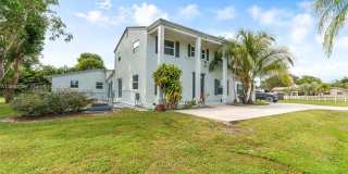 7601 NW 82nd Ter Gallery 1