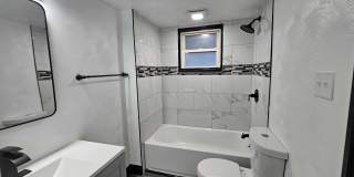 Charming 4 Bedroom 1 Bathroom Home for Rent! Gallery 21