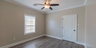 805 Royal St Gallery 10