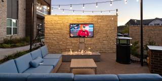 Aura Creekside Gallery 43
