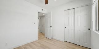 Fully Remodeled South Tempe 3BR Townhome w/ Private Yard, W/D & Parking Gallery 10