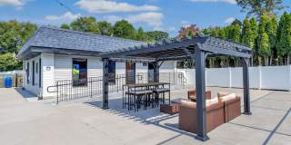 Villa Square LLC Gallery 68